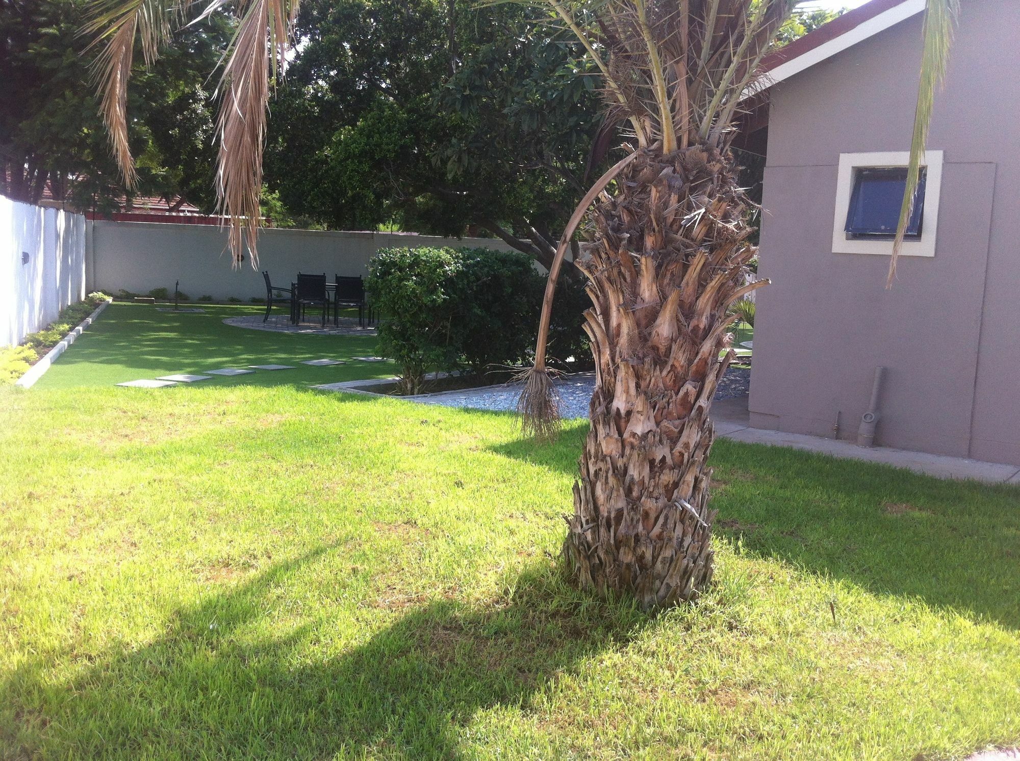 Cosy Palms Bed and Breakfast Gaborone Buitenkant foto