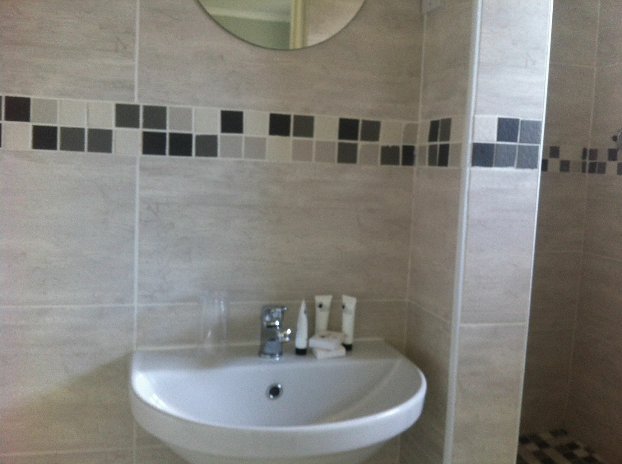 Cosy Palms Bed and Breakfast Gaborone Buitenkant foto